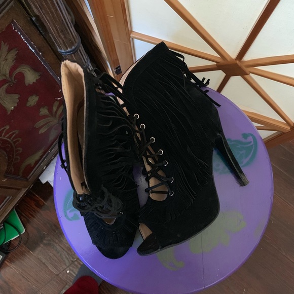 Moccasin fringe heels - Picture 8 of 8